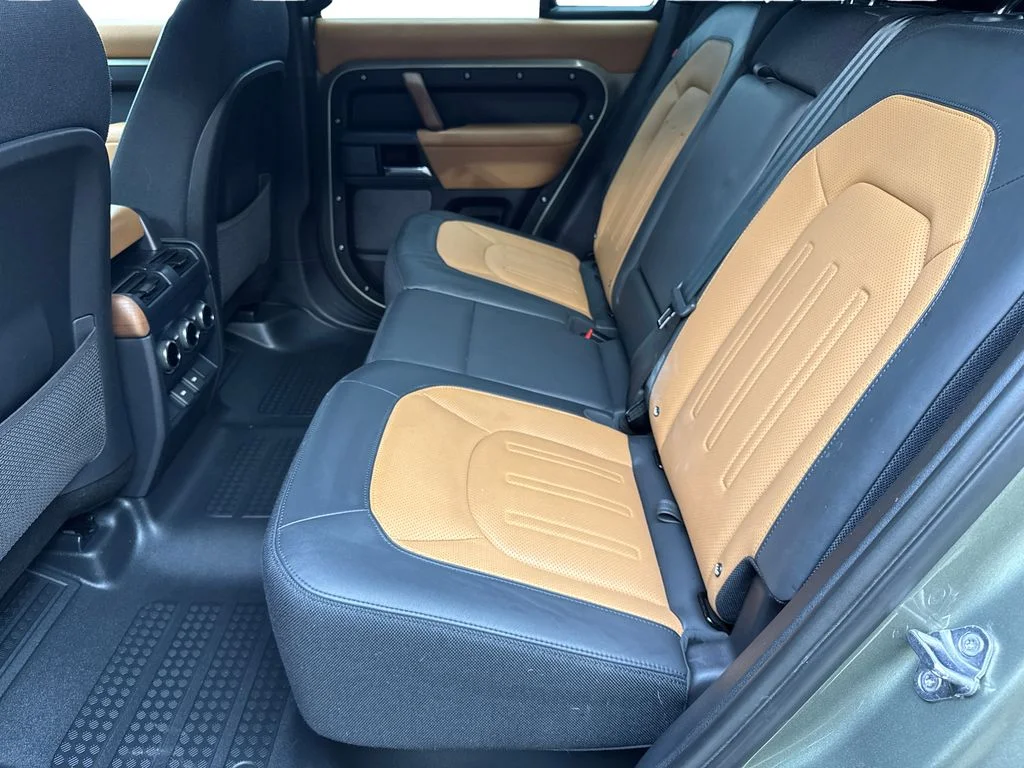 Used 2023 Green Land Rover X image 34