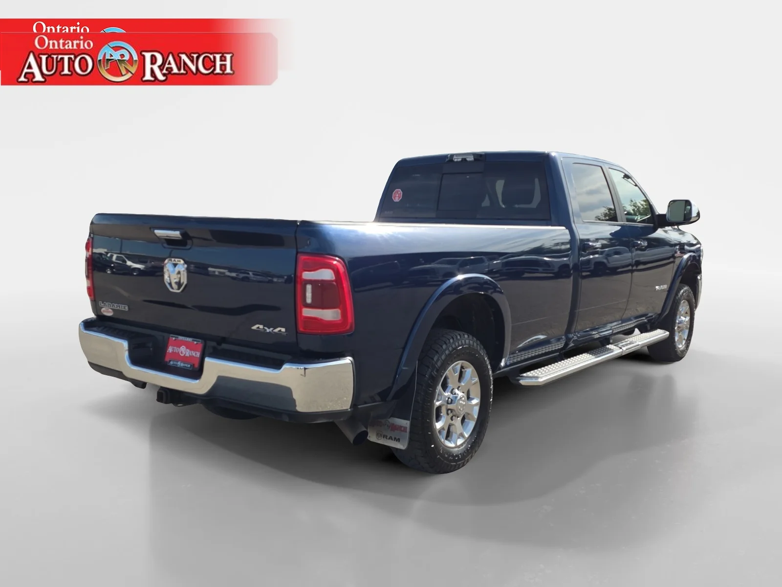 Used 2022 Patriot Blue Pearlcoat Ram Laramie image 5