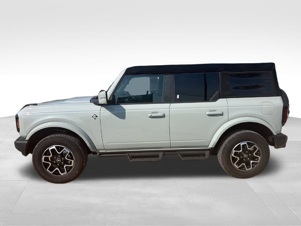 Used 2024 Green Ford Outer Banks image 2