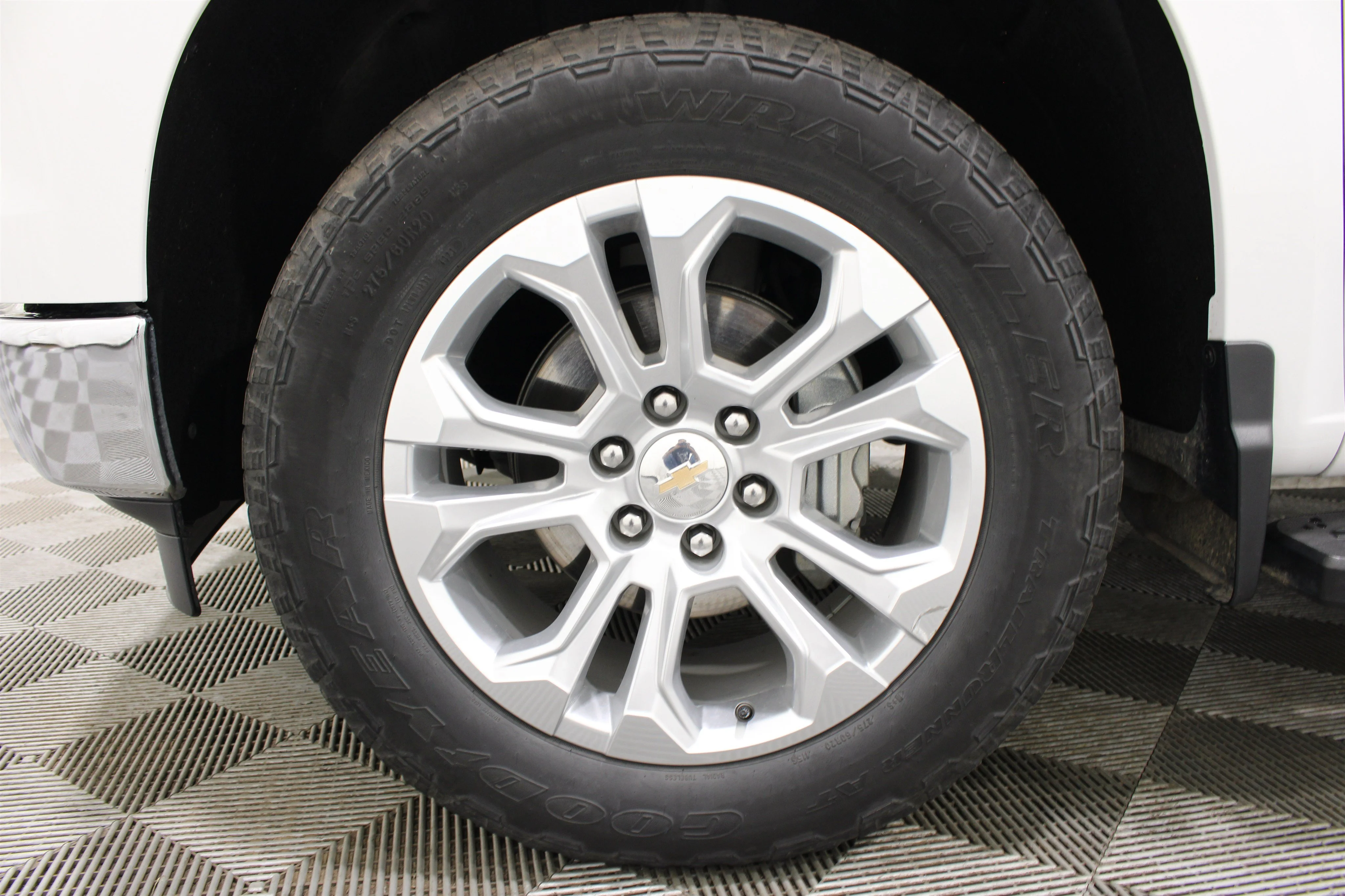 2024 Chevrolet Silverado 1500 LTZ - Photo 36