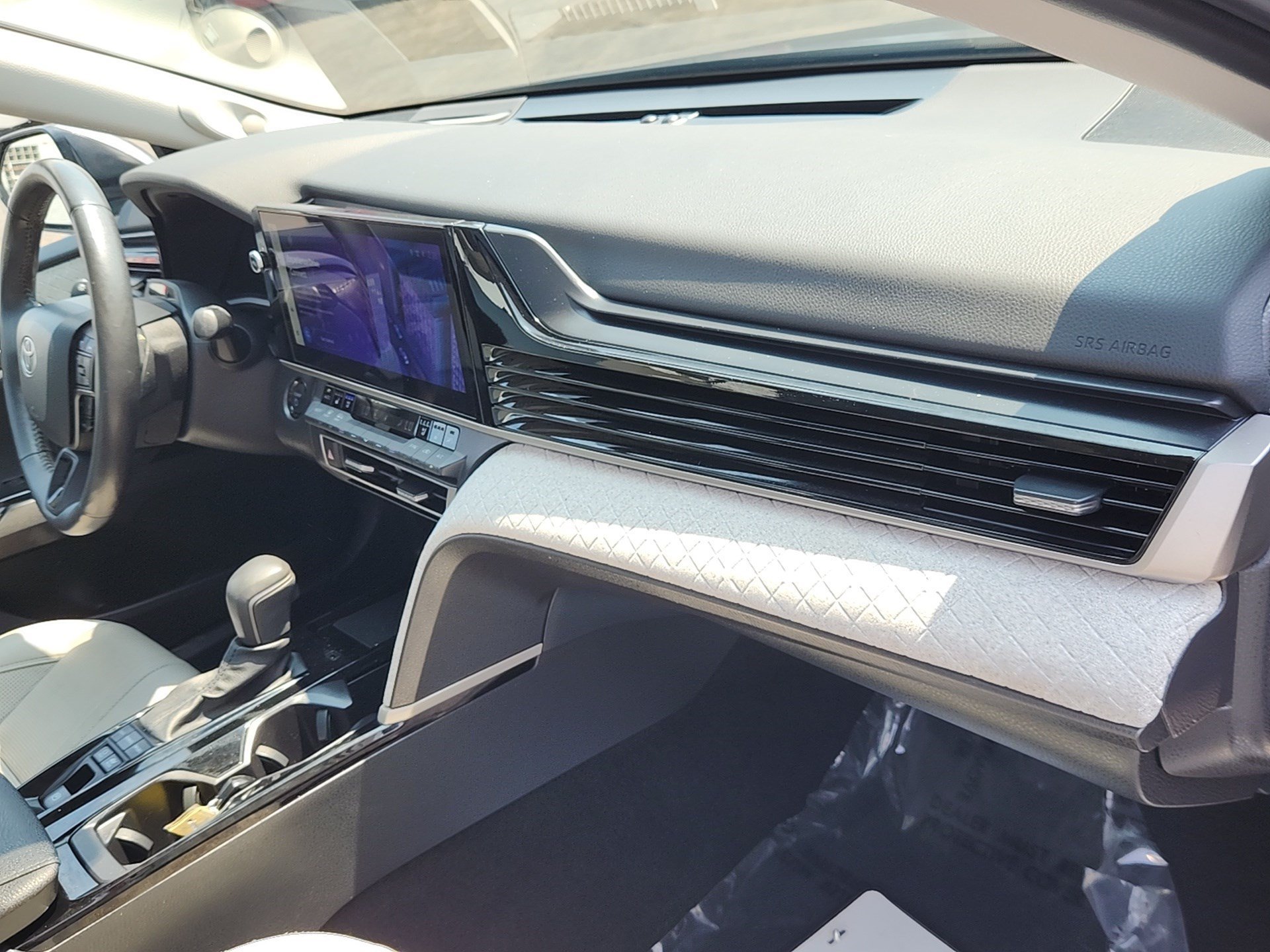 Certified Used 2025 Heavy Metal Toyota XLE image 30