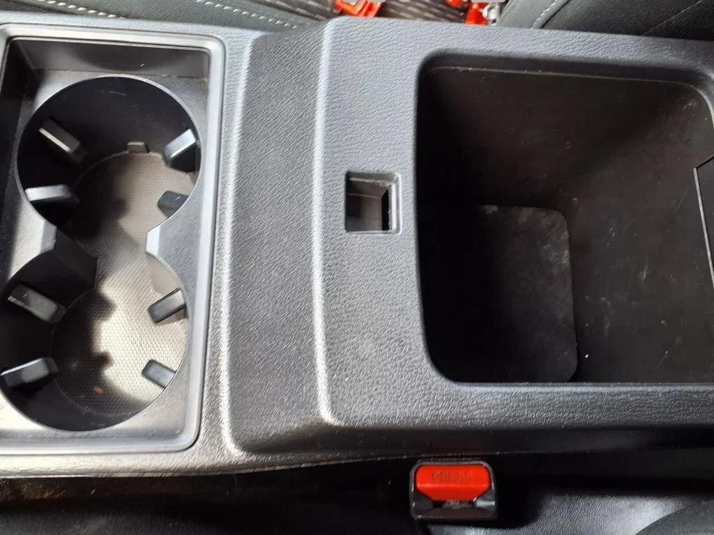 Certified Used 2022 Silver Mitsubishi ES image 12
