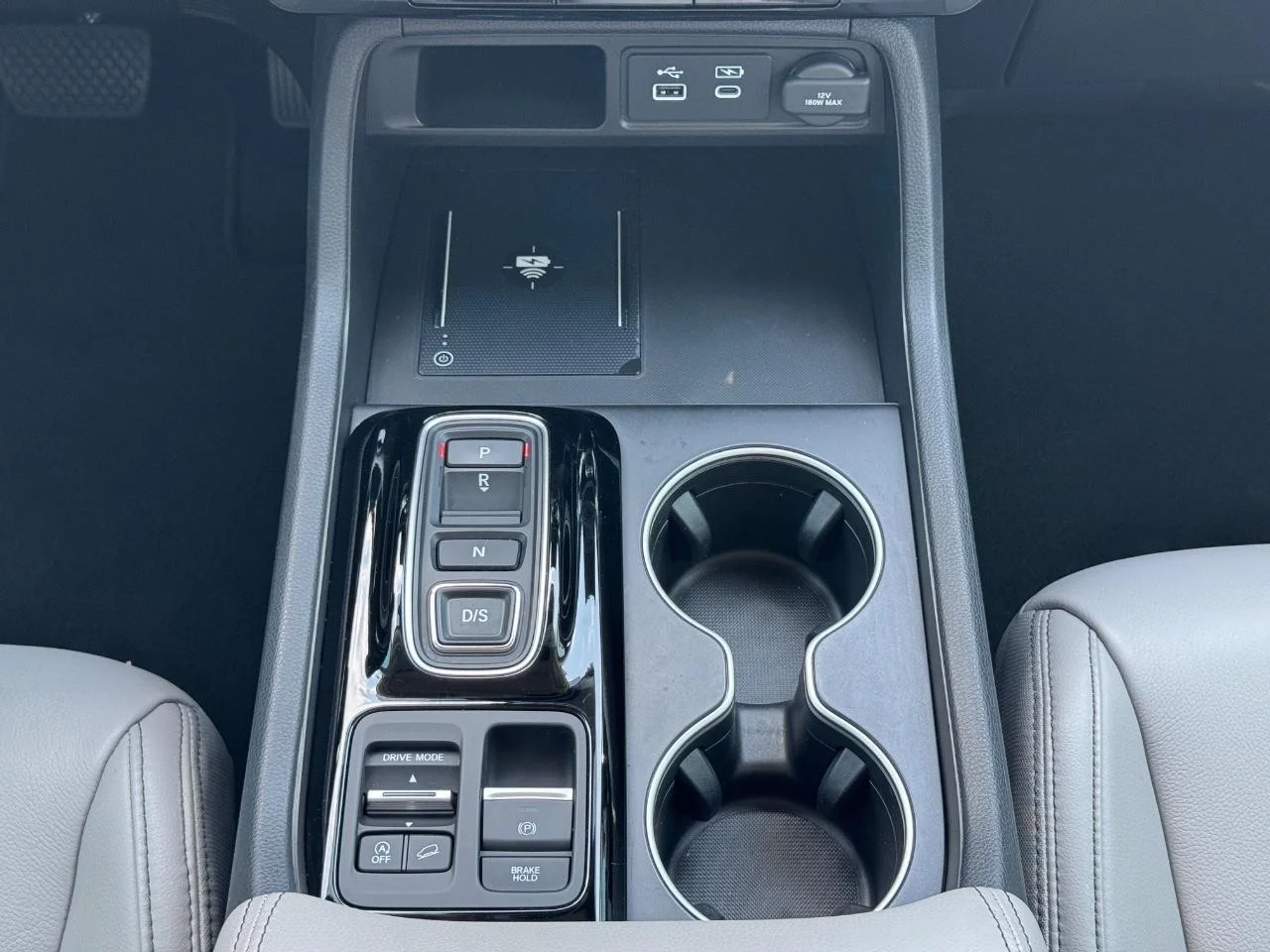 2025 Honda Pilot Touring - Photo 29