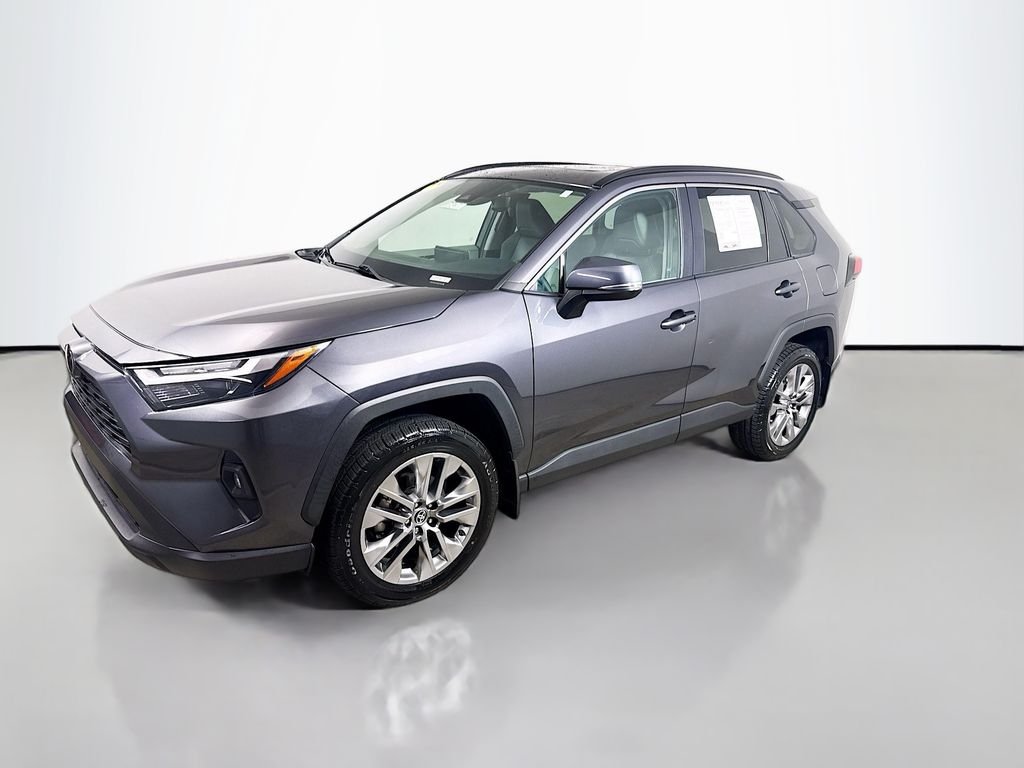 Used 2024 Magnetic Gray Metallic Toyota XLE Premium image 3