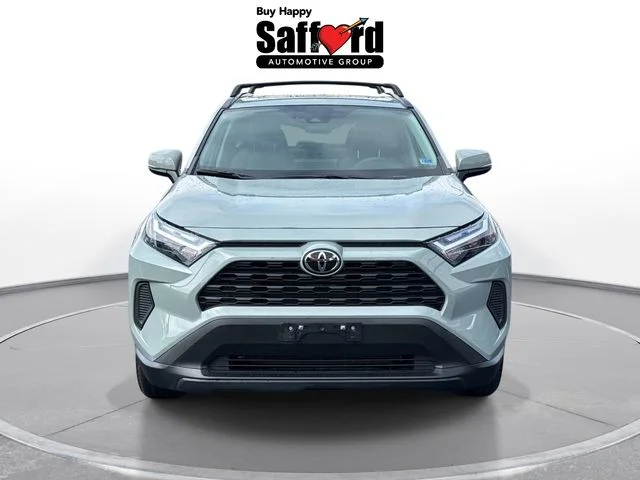Used 2023  Toyota XLE image 8