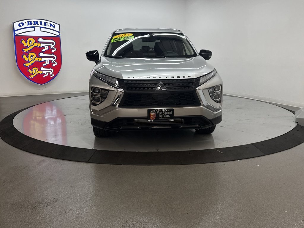 Used 2023 Silver Mitsubishi LE image 10