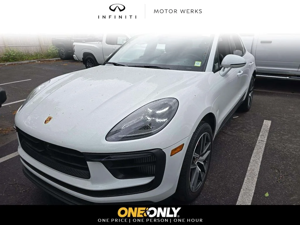 2023 Porsche Macan S's photo