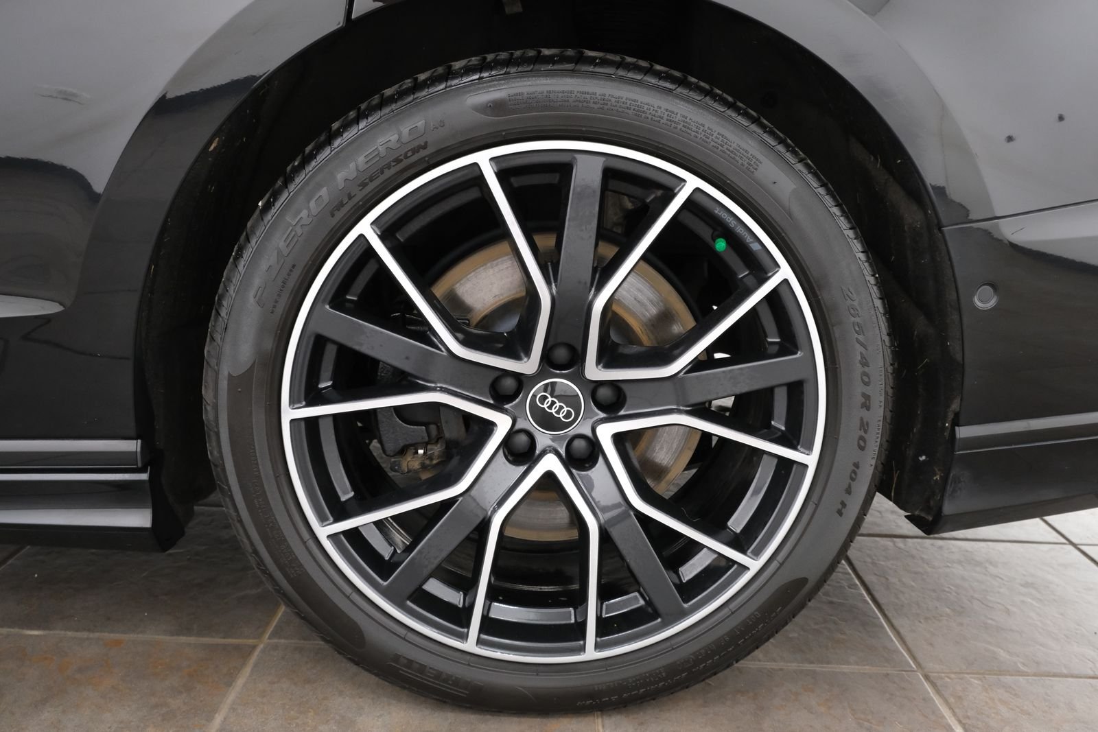 Used 2021 Black Metallic Audi 4.0 image 37