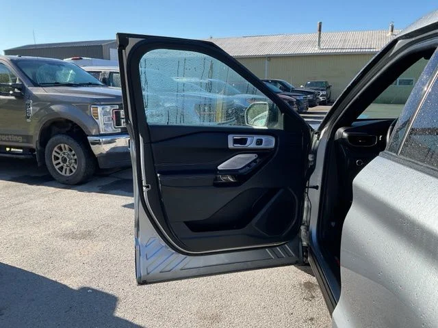 Used 2024 Silver Ford ST image 25