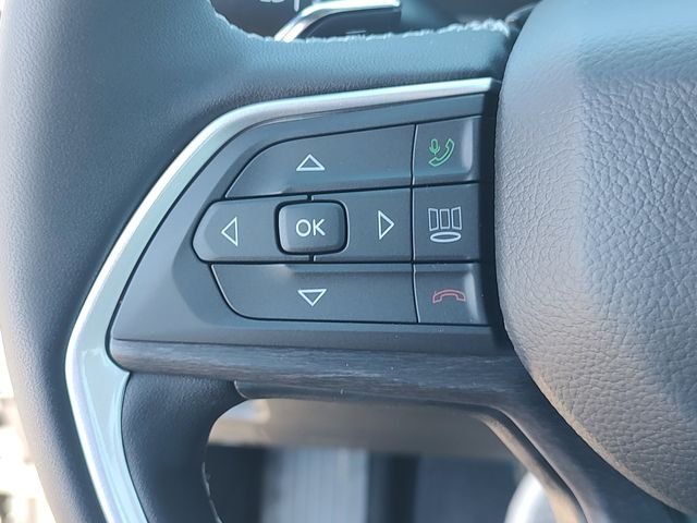 New 2026 Baltic Gray Metallic Clear-Coat Exterior Paint Jeep Altitude image 22