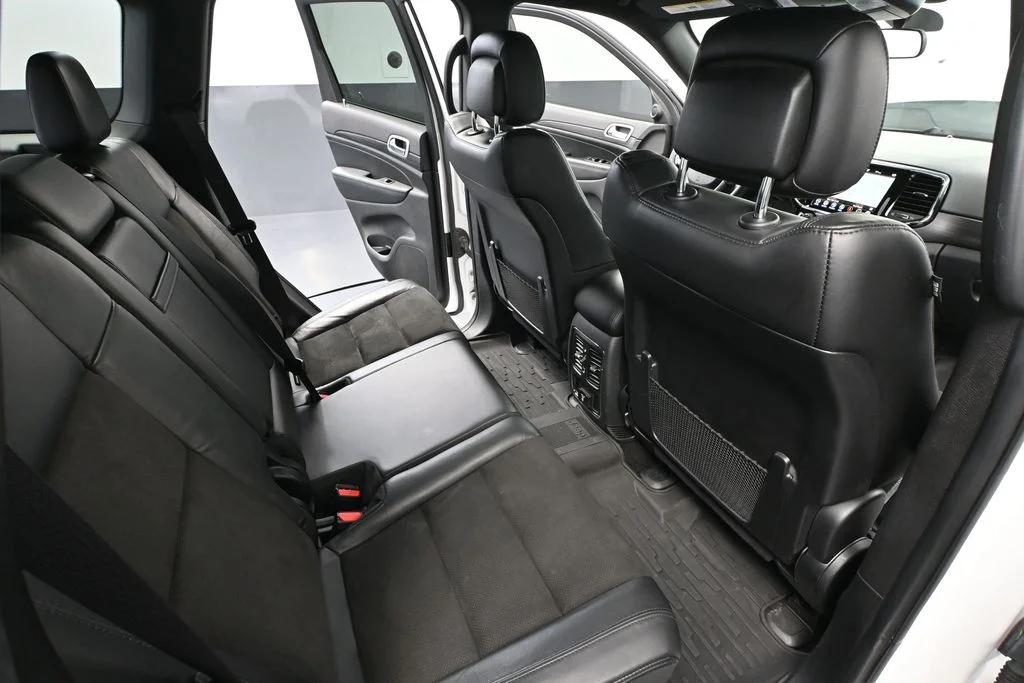 Used 2021 White Jeep Laredo X image 45