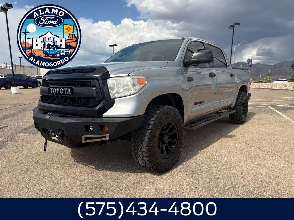 Used 2016 Silver Sky Metallic Toyota SR5 image 1