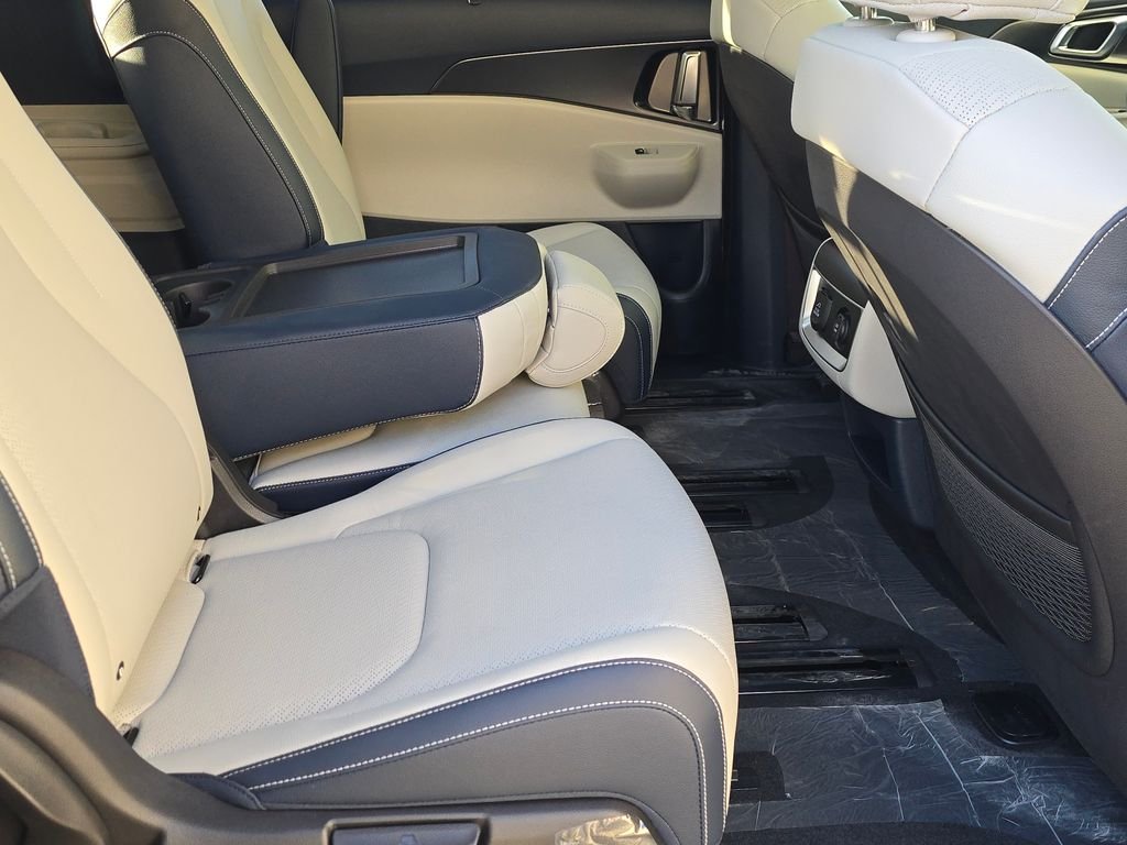 2026 Kia Carnival SX Prestige - Photo 10