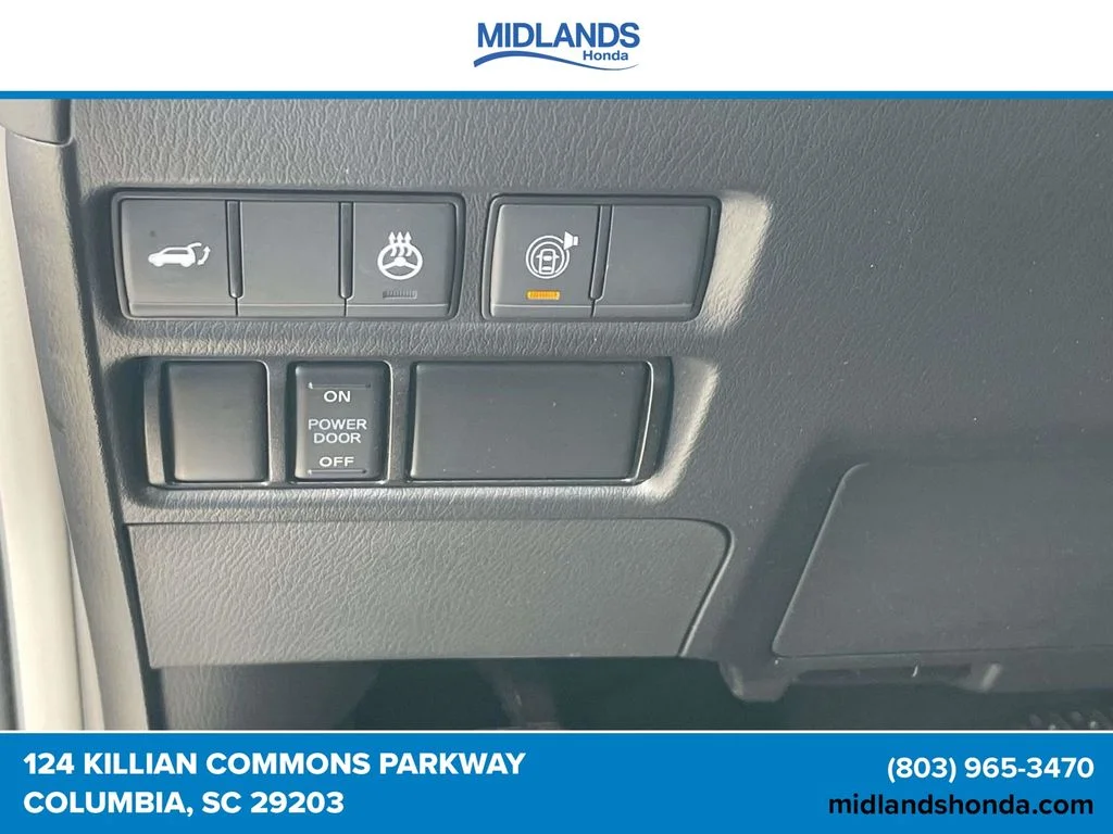 Used 2024 Gun Metallic Nissan SL image 20