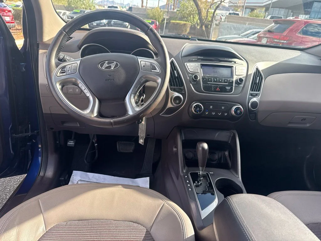 Used 2011 Blue Hyundai GLS image 13