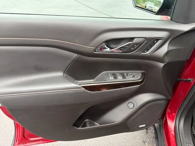 Used 2023 VOLCANIC RED TINTCOAT GMC AT4 image 12