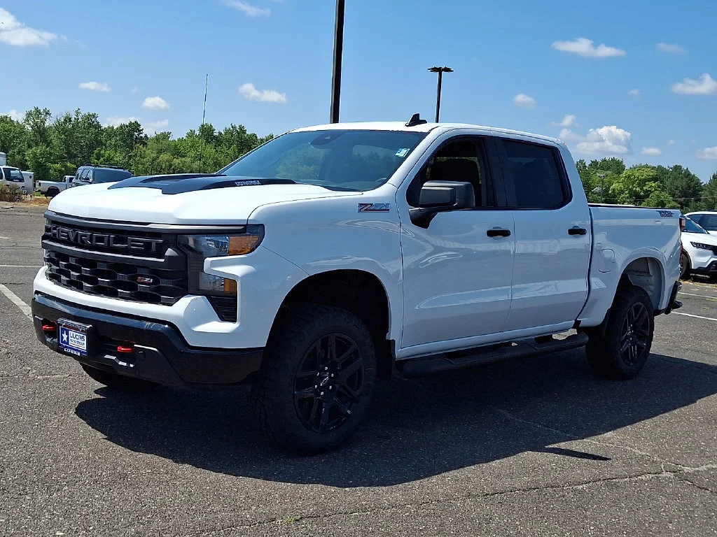 New 2026 Summit White Chevrolet Custom Trail Boss image 4