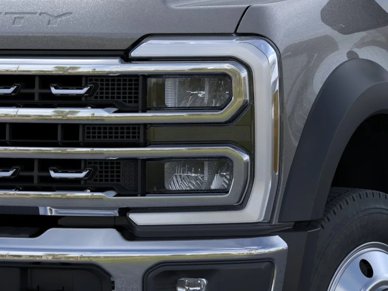 New 2026 Carbonized Gray Metallic Ford F-550® LARIAT® image 18