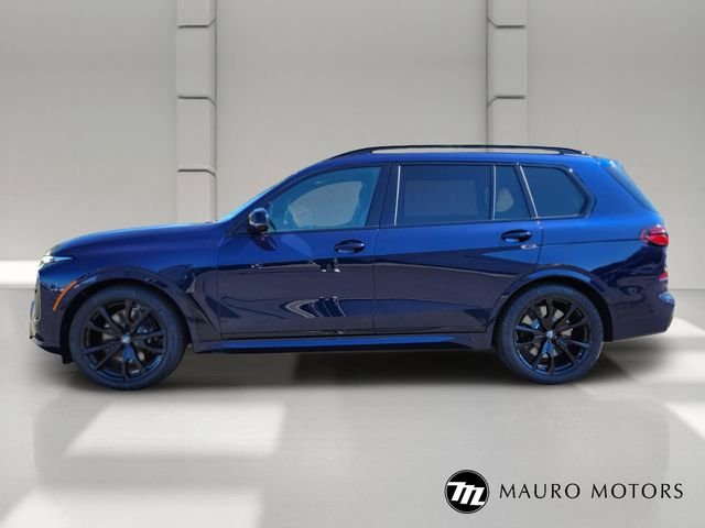 New 2027 Blue BMW M60i image 2