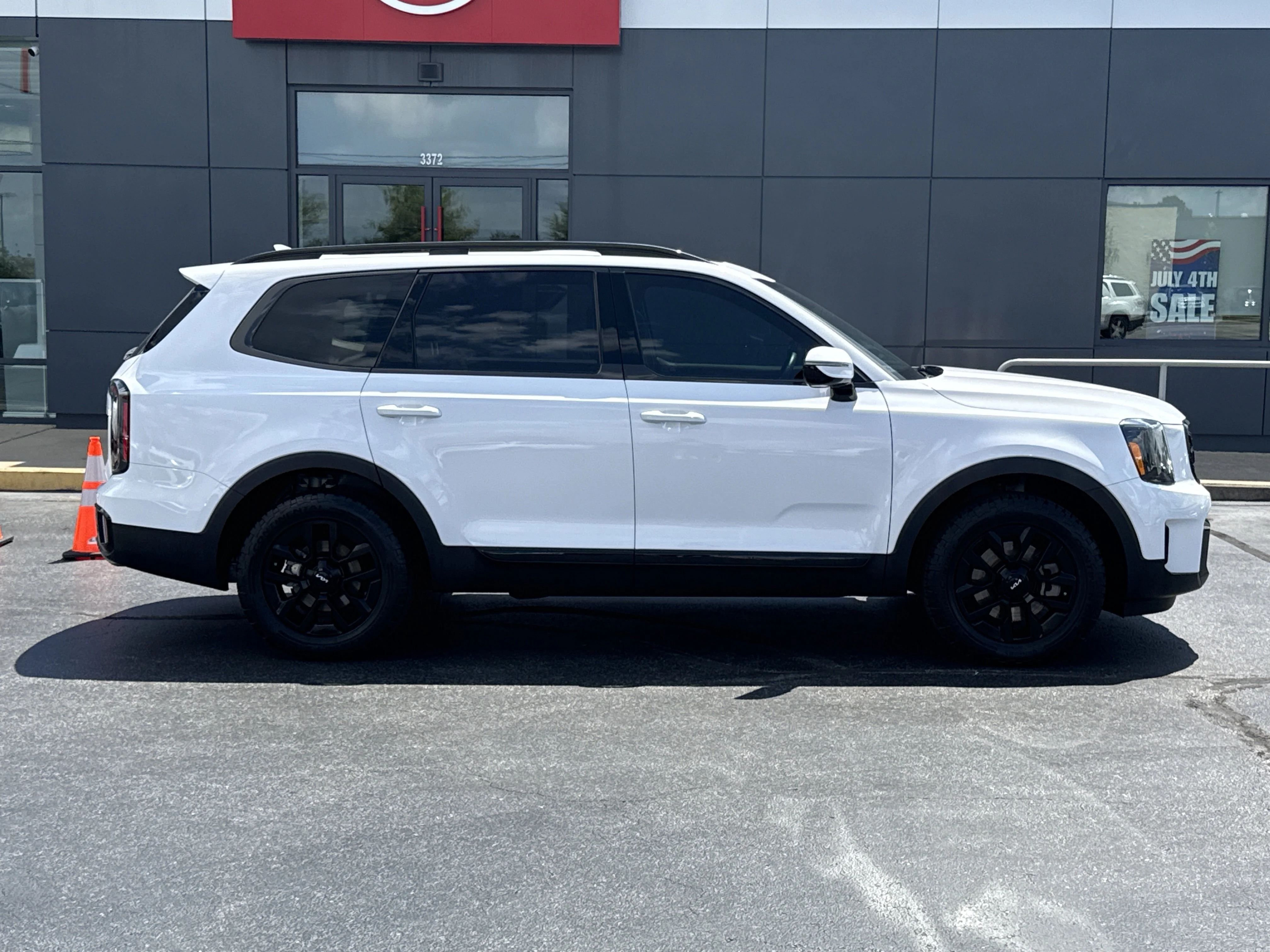 Used 2024 Glacial White Pearl Kia SX Prestige X-Pro AWD image 2