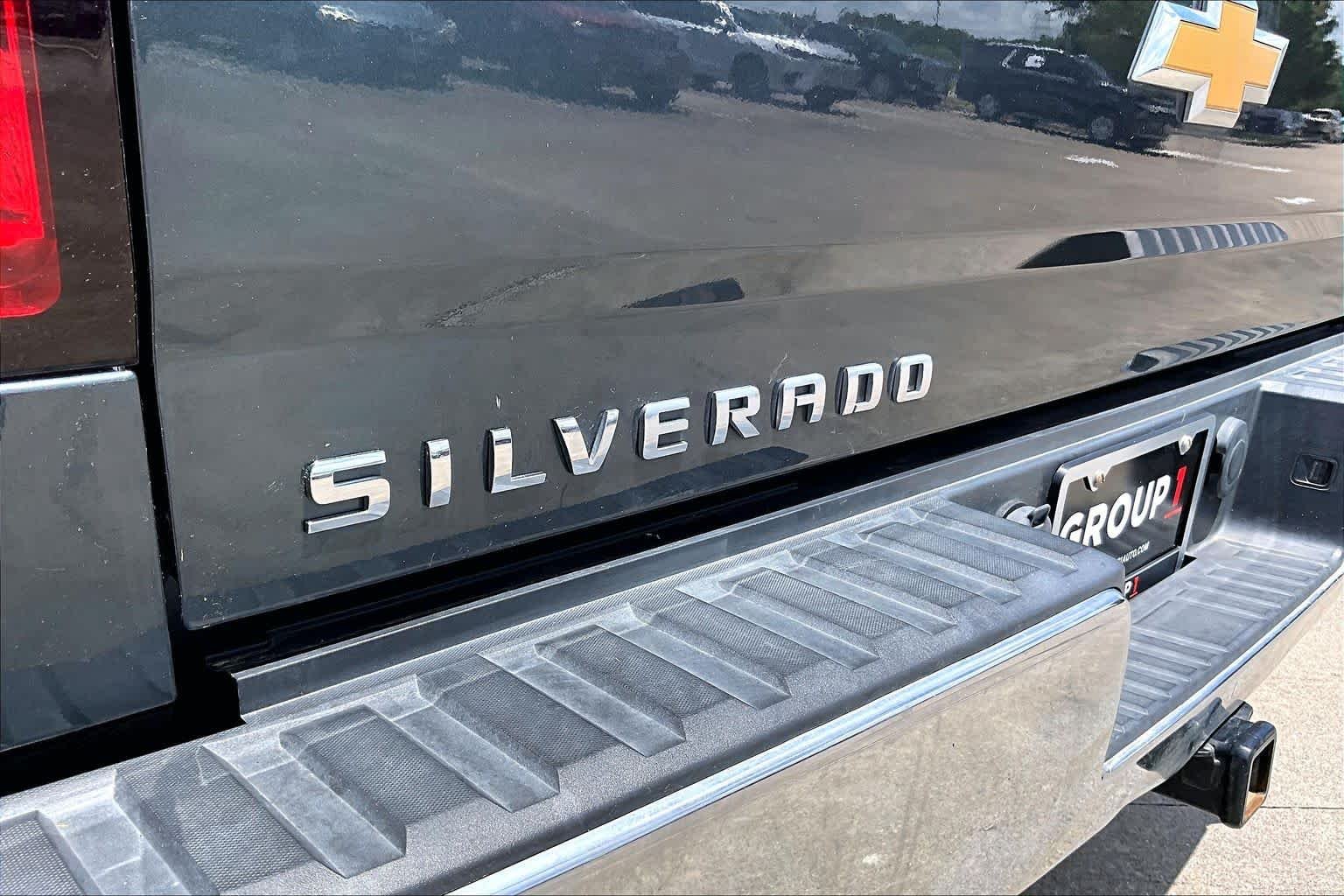 Used 2017 Graphite Metallic Chevrolet LT image 28