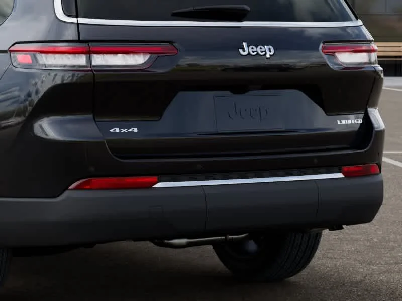 New 2026 Diamond Black Crystal Pearlcoat Jeep Limited image 13