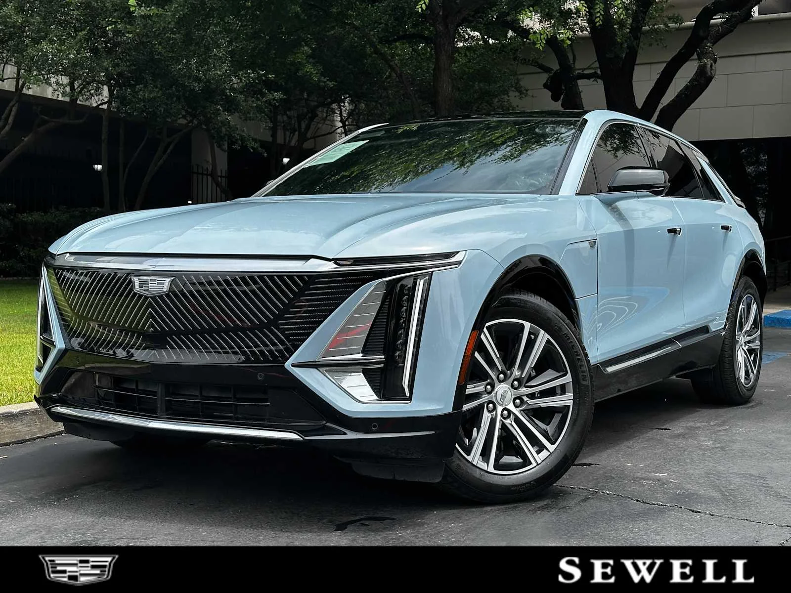 2024 Cadillac Lyriq Tech RWD's photo