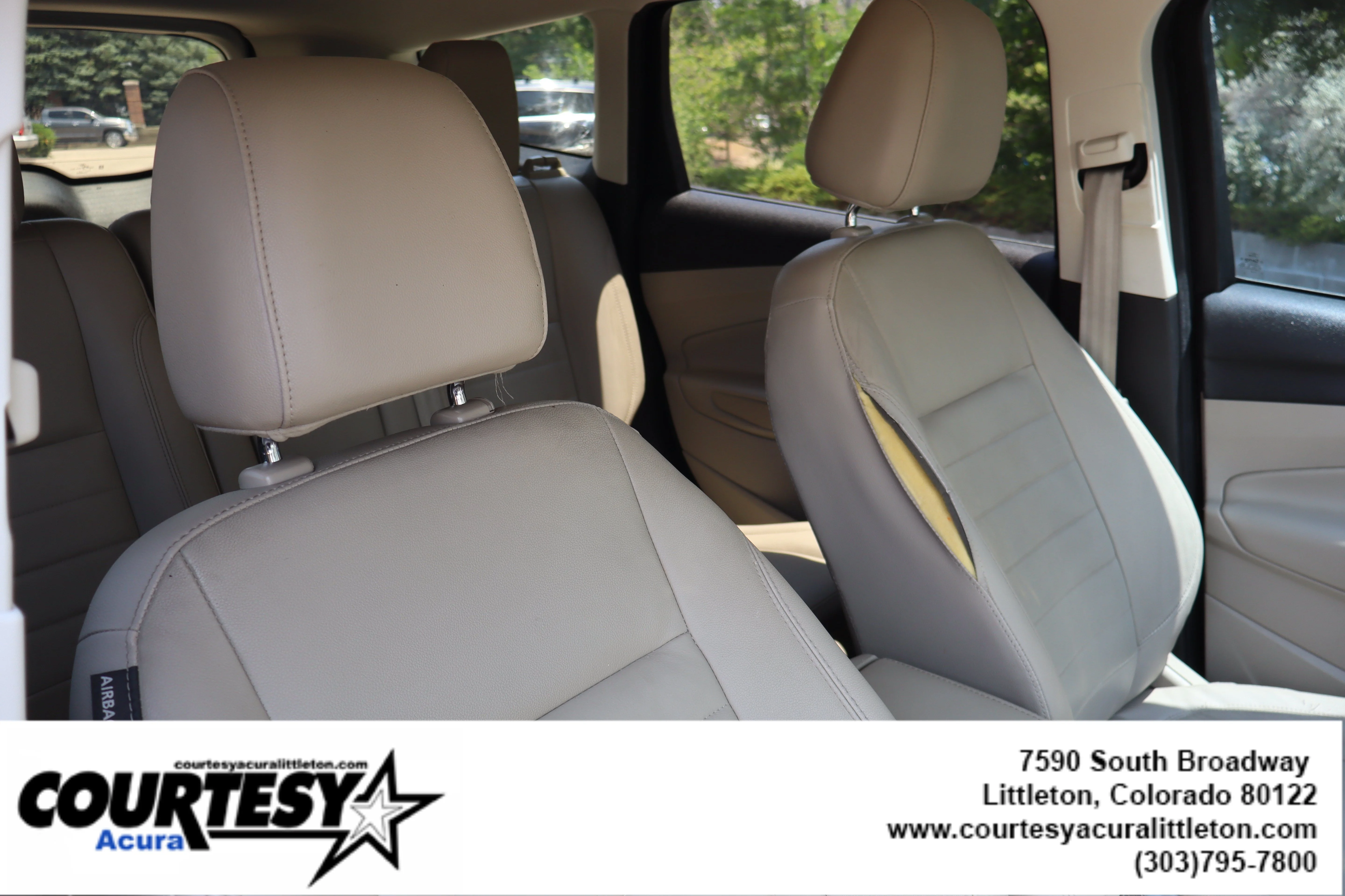 Used 2014 Black Ford Titanium image 31