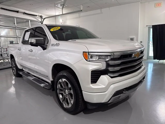 Used 2024 Beige Chevrolet High Country image 1
