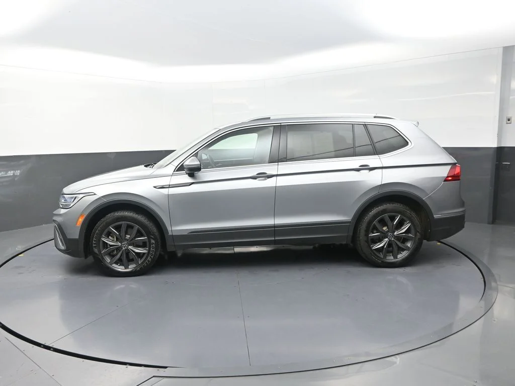 Used 2024 Silver Volkswagen 2.0T SE image 6