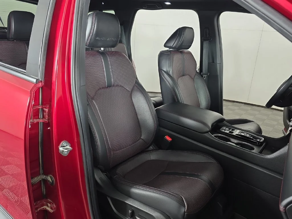2025 Honda Pilot Black Edition - Photo 61
