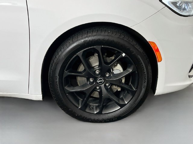 2025 Chrysler Pacifica Limited - Photo 40