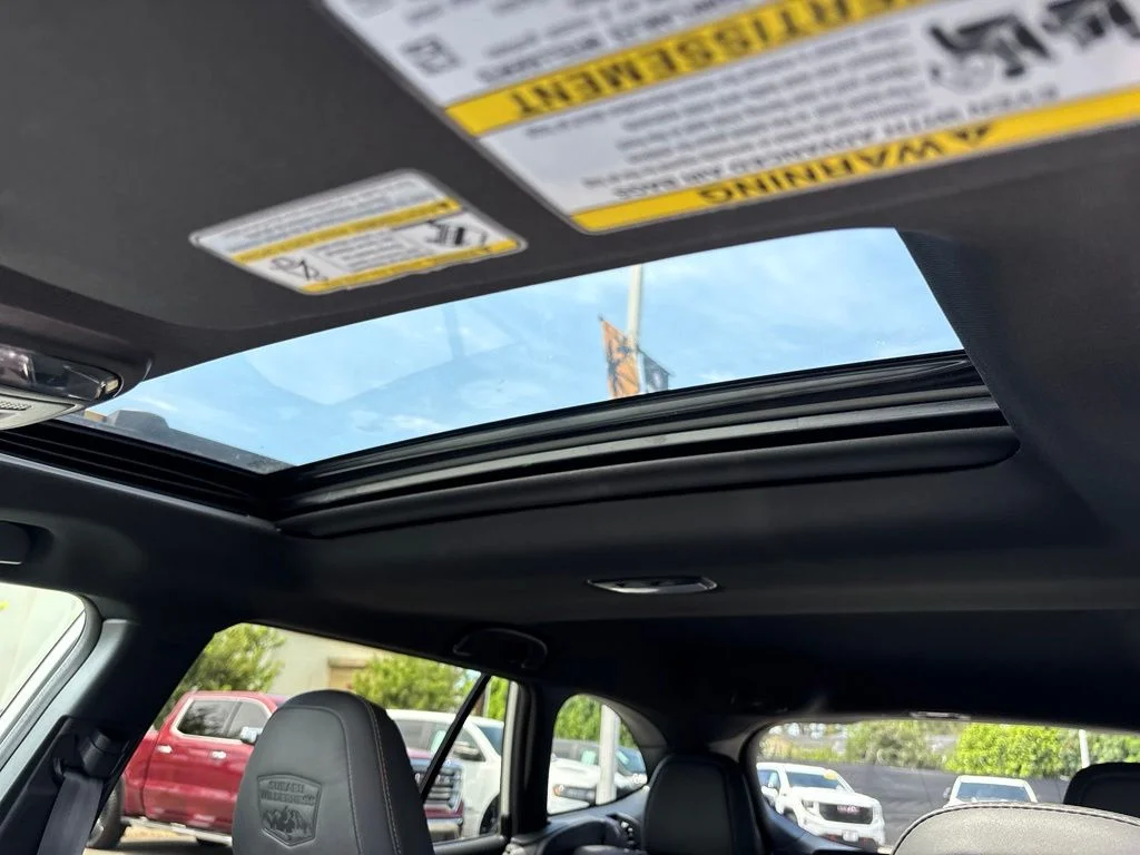 Used 2024 White Subaru Wilderness image 9