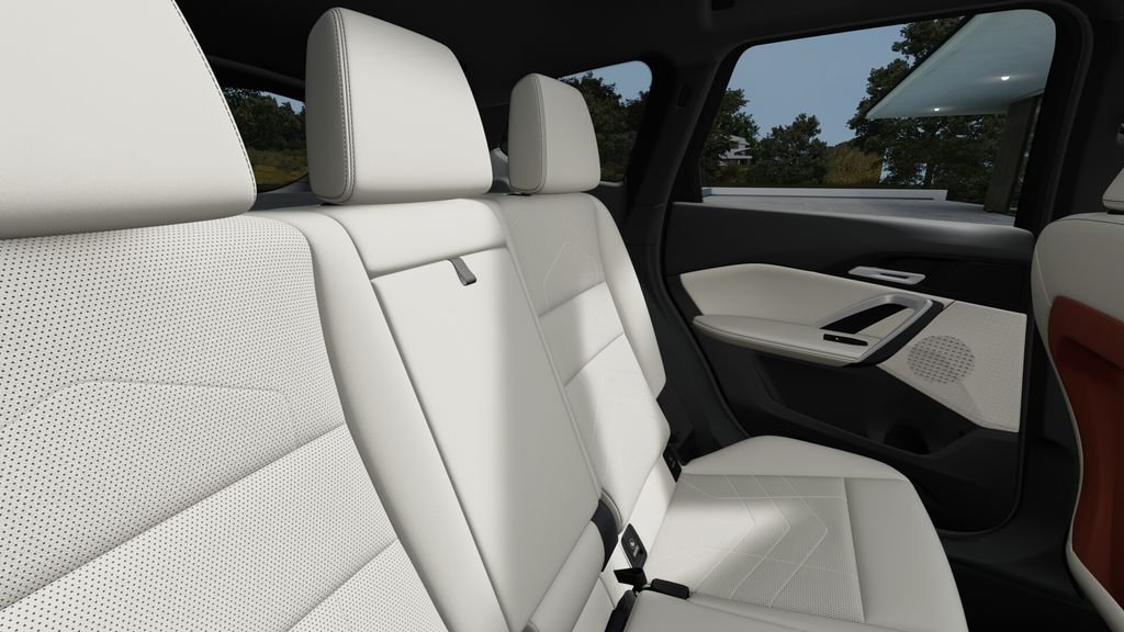New 2027 Jet Black BMW xDrive28i image 34
