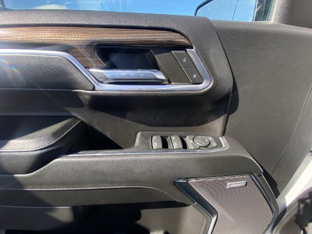 Used 2024 Summit White Chevrolet RST image 13