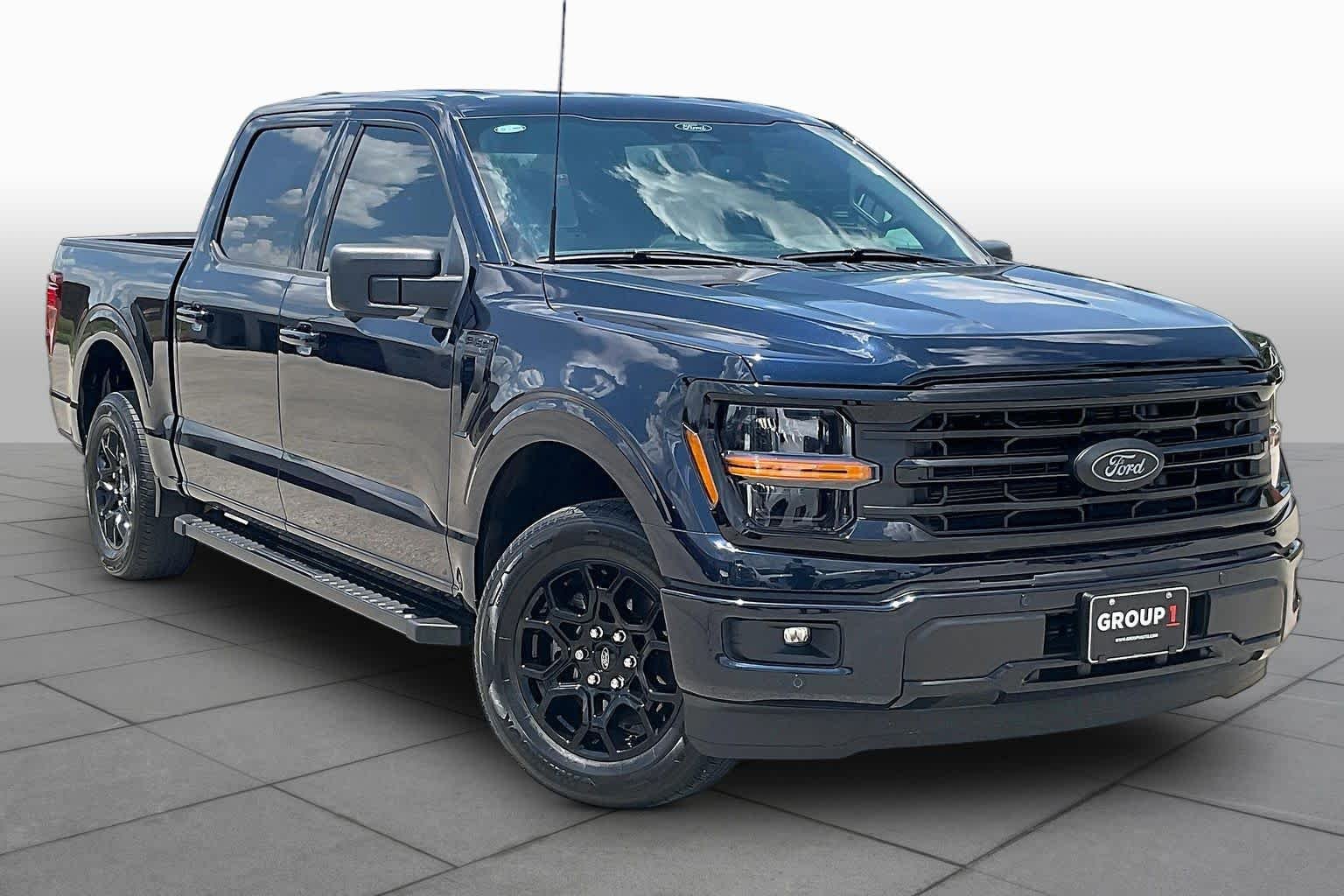 Used 2024 Antimatter Blue Ford XLT image 3