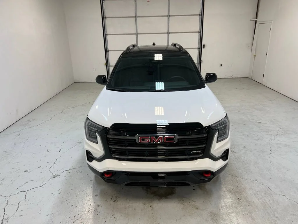 2026 GMC Terrain AT4 - Photo 6