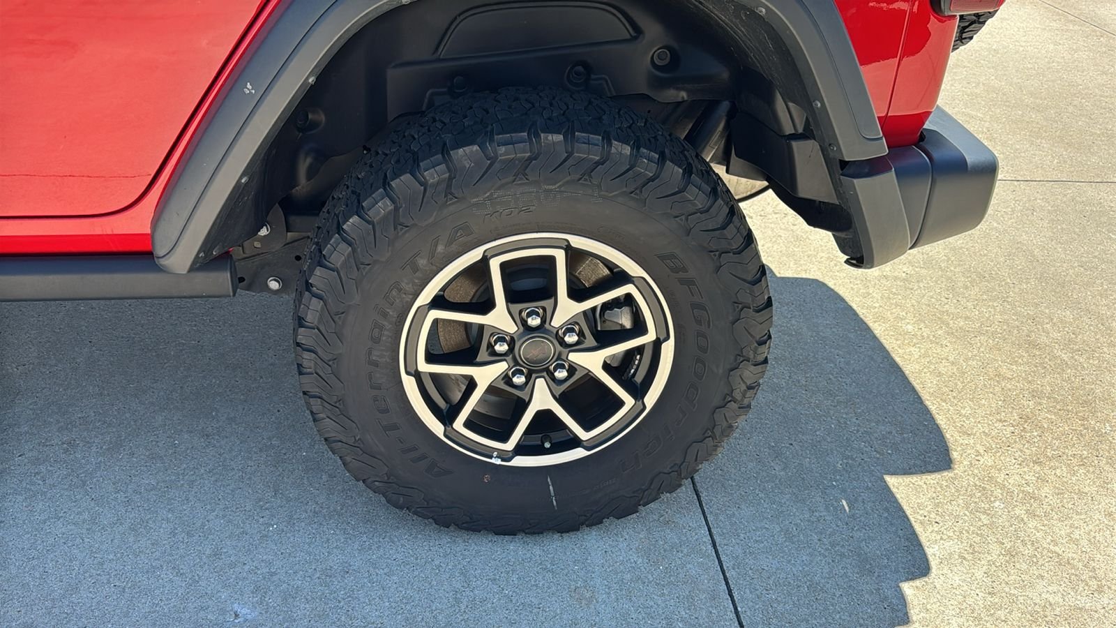 Used 2025 Red Jeep Rubicon image 10