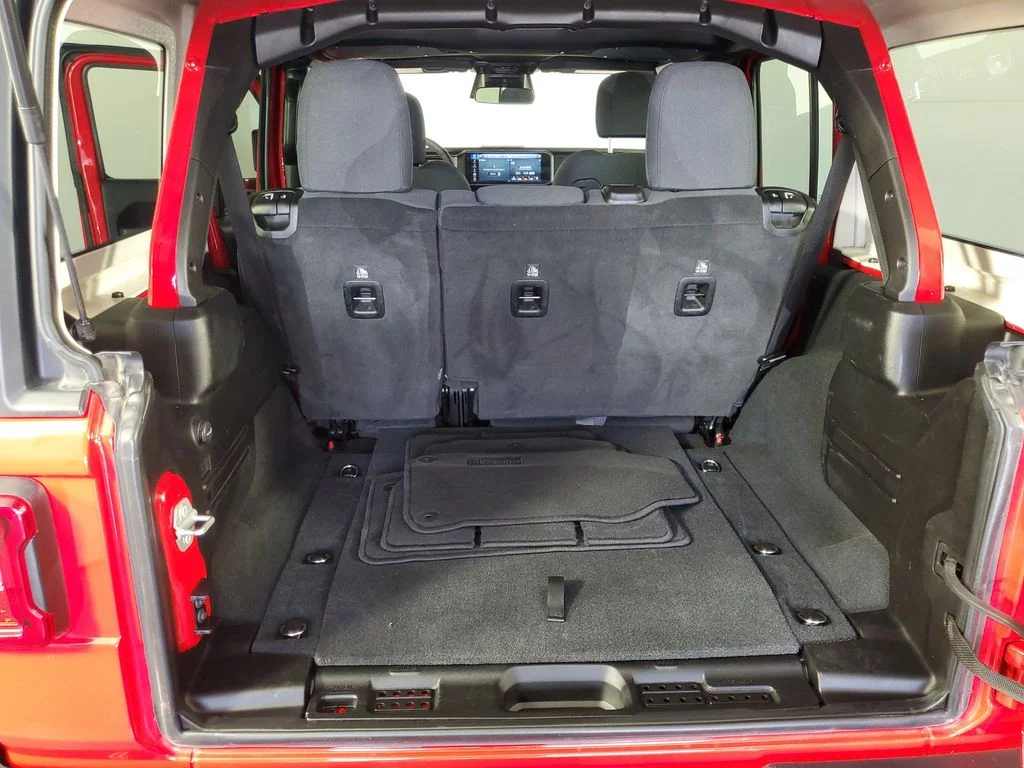 Used 2025 Red Jeep Rubicon image 32