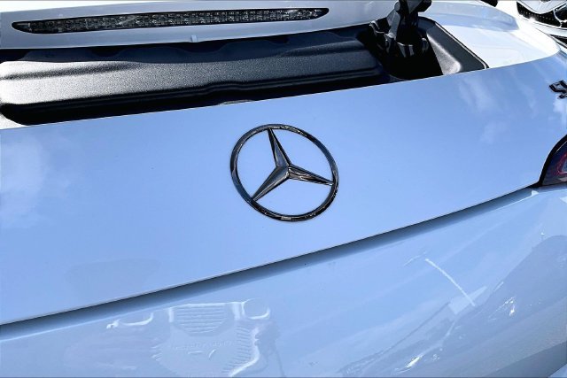 Used 2022  Mercedes-Benz SL 63 AMG® image 28