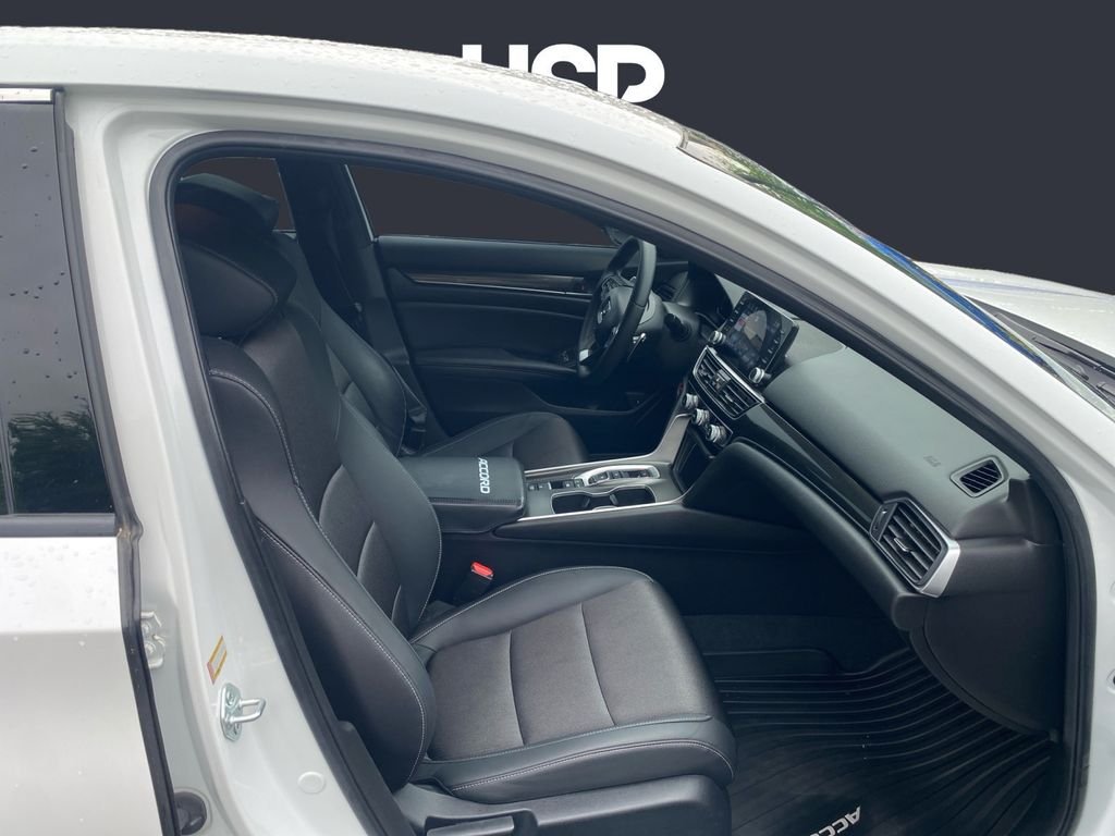 Used 2022 Platinum White Pearl Honda Sport image 15