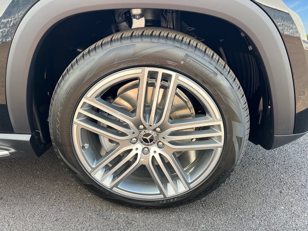 New 2026 Black Mercedes-Benz GLS 450 image 73