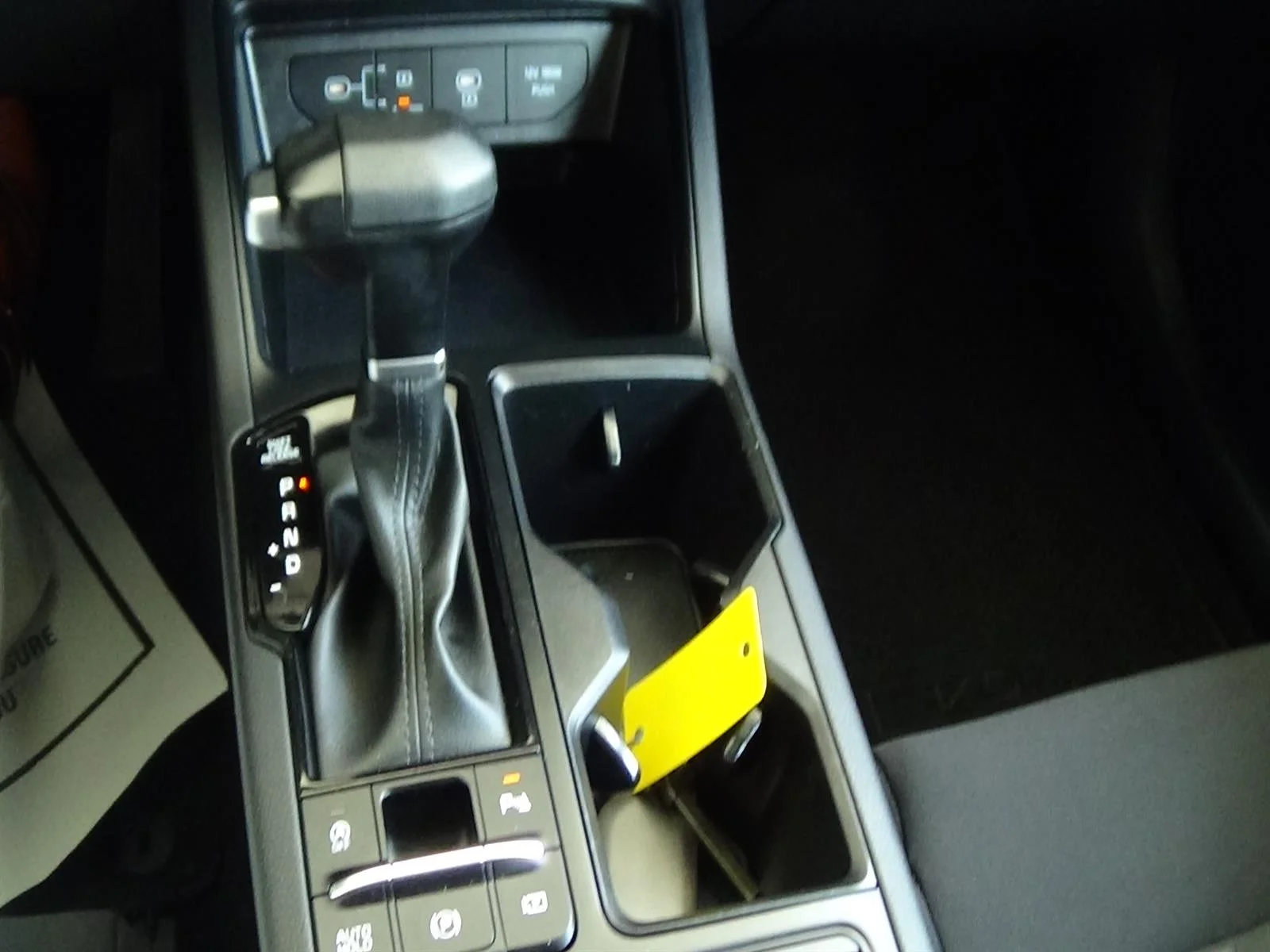 Used 2025 Snow White Pearl (swp) Kia LXS image 25
