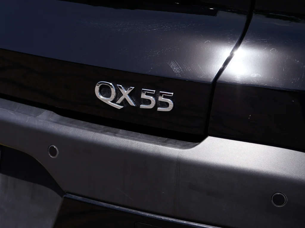Used 2024 Black Obsidian INFINITI LUXE image 14