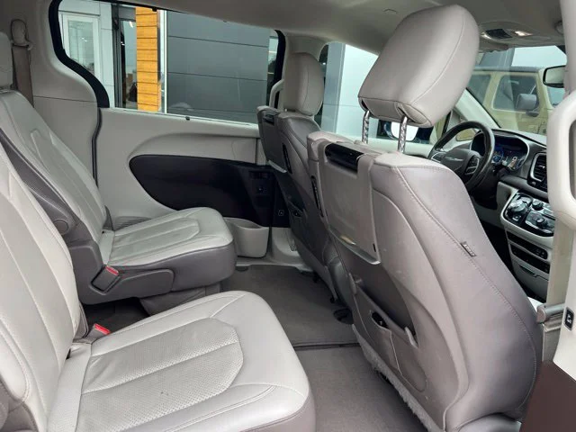 Used 2018 Blue Chrysler Touring L Plus image 32