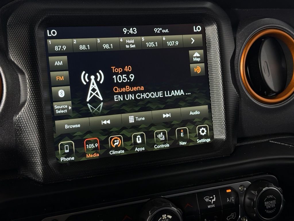 Used 2022 Gray Jeep Mojave image 19