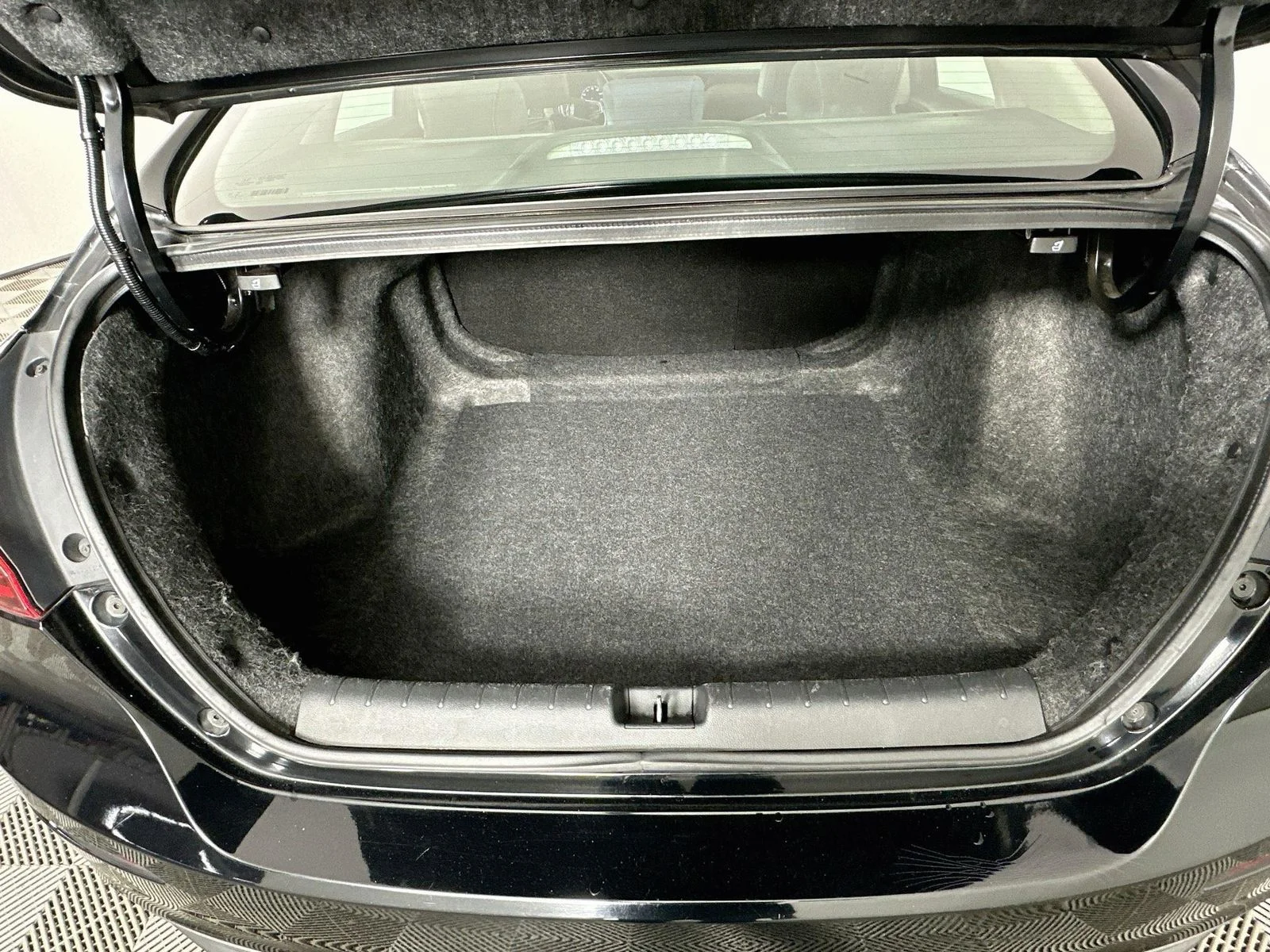 Used 2019 Crystal Black Pearl Honda EX image 23