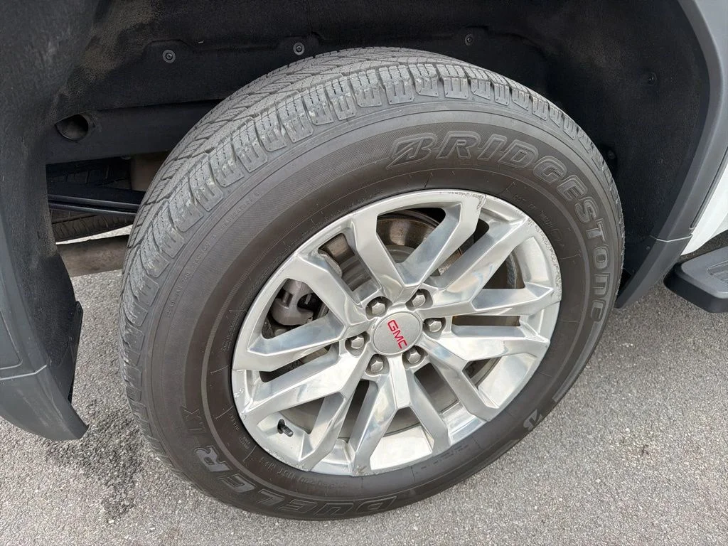 Used 2019 White GMC SLT image 13
