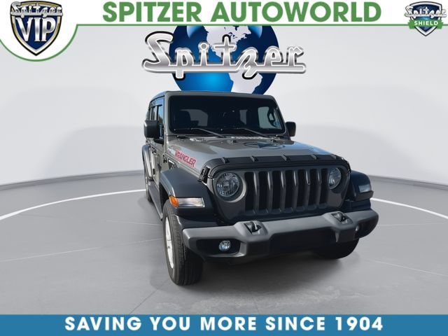 Used 2019 Gray Jeep Sport S 4x4 image 3