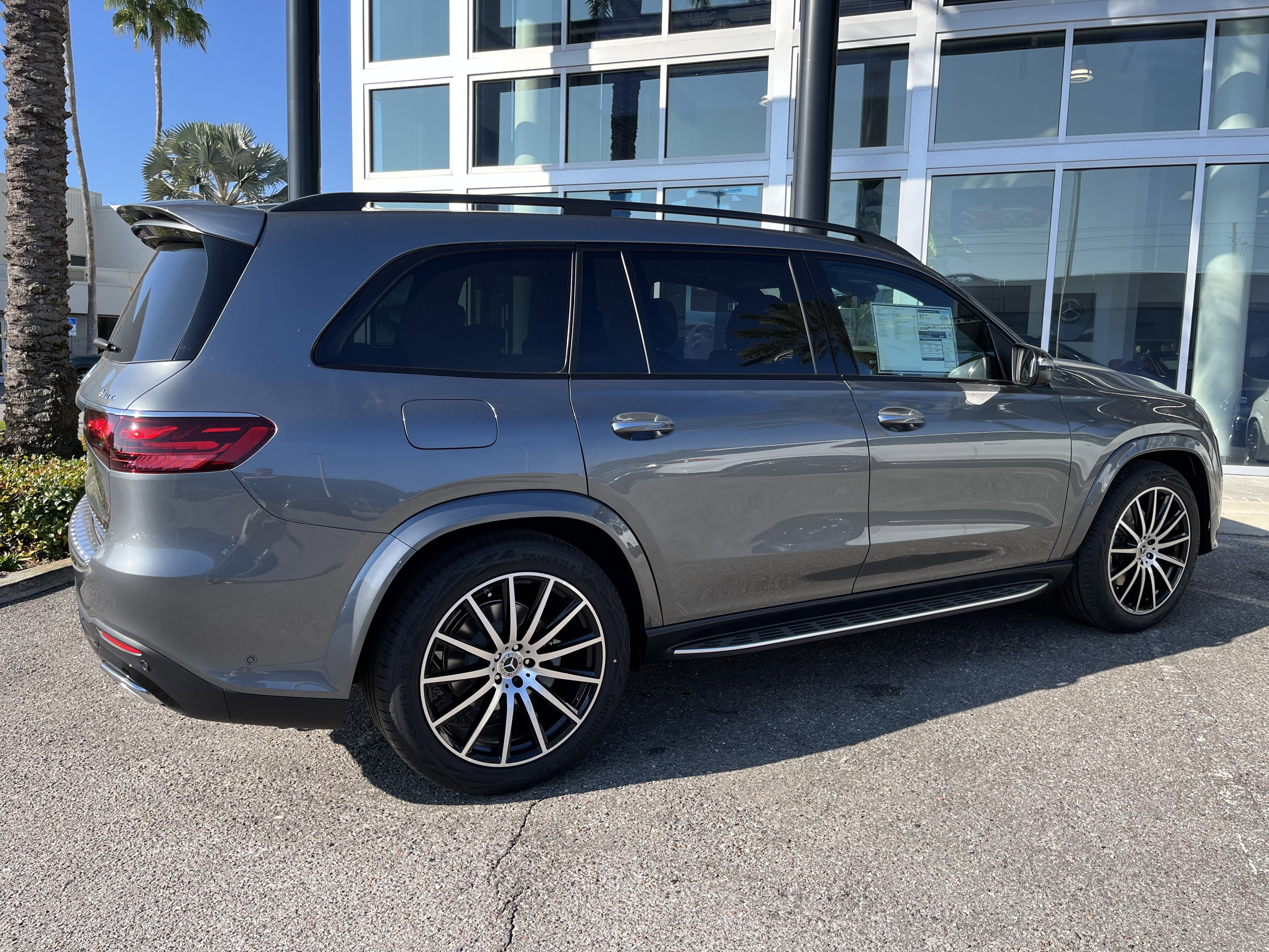New 2026 SELENITE GREY Mercedes-Benz GLS 450 image 5